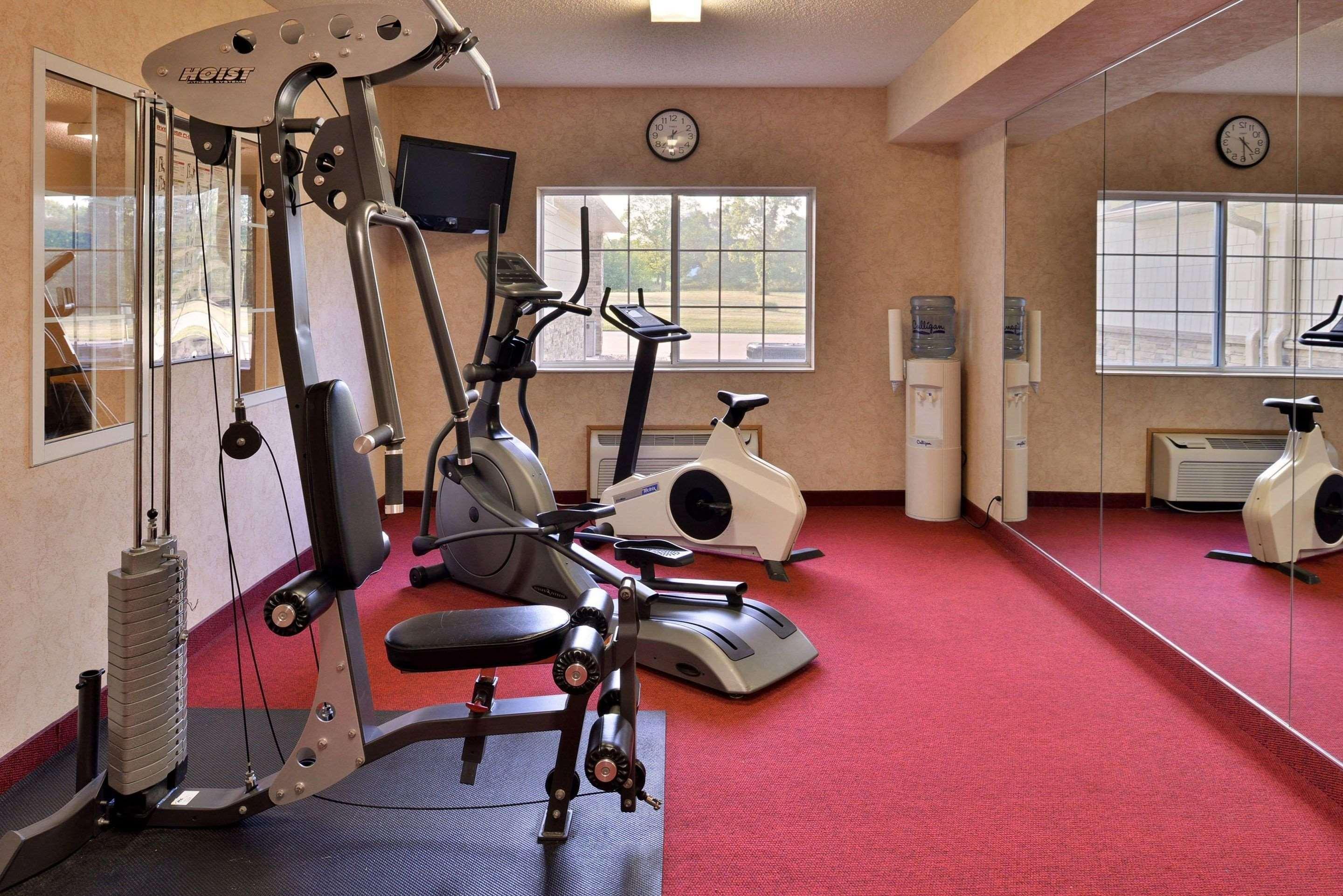 Comfort Inn & Suites Riverview Near Davenport And I-80 Le Claire Екстериор снимка