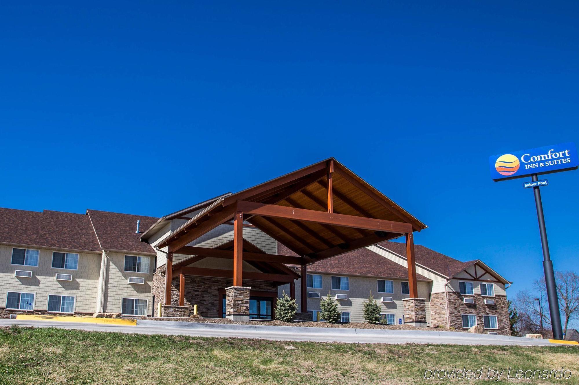 Comfort Inn & Suites Riverview Near Davenport And I-80 Le Claire Екстериор снимка