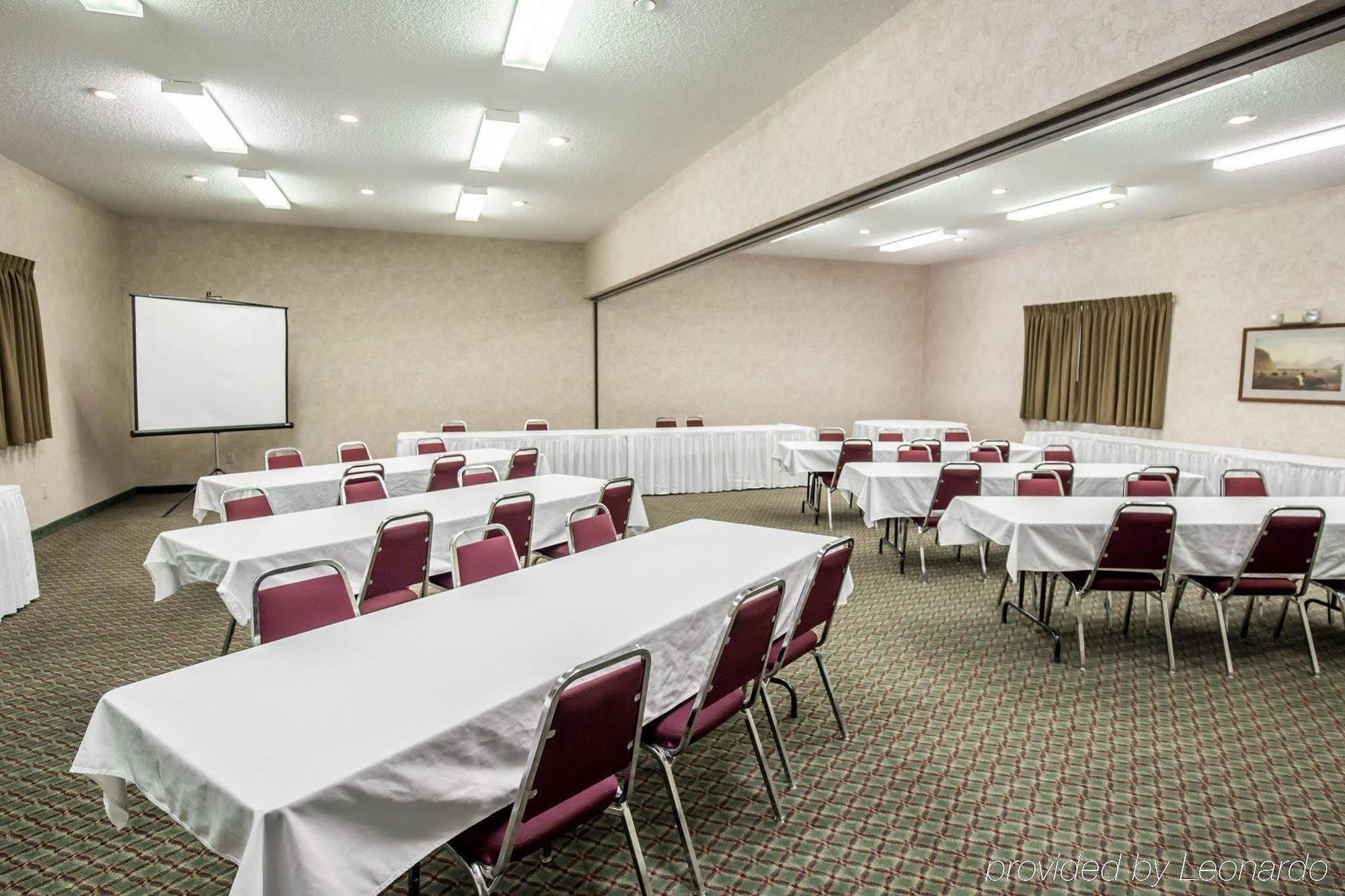 Comfort Inn & Suites Riverview Near Davenport And I-80 Le Claire Екстериор снимка